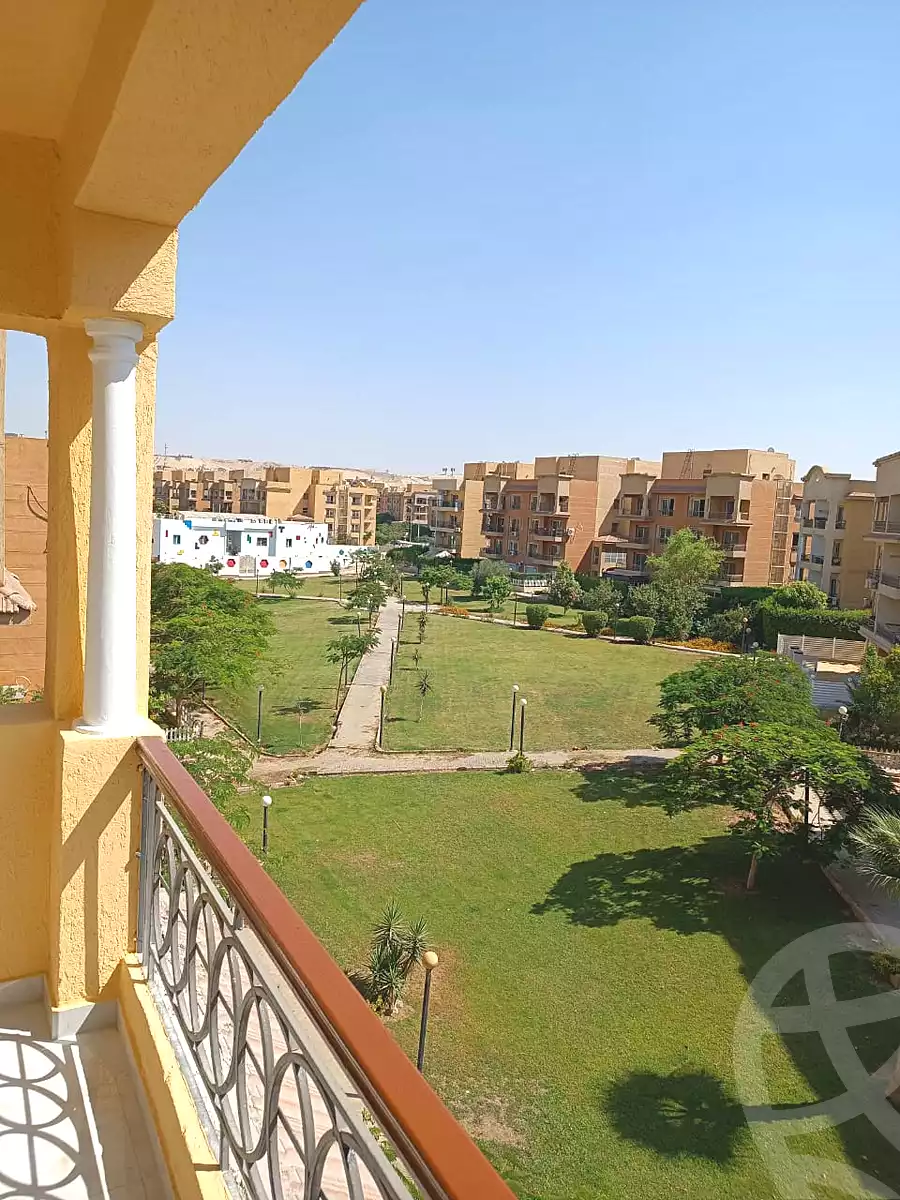 https://aqarmap.com.eg/ar/listing/7240384-for-sale-cairo-el-sheikh-zayed-city-compounds-el-khamayel