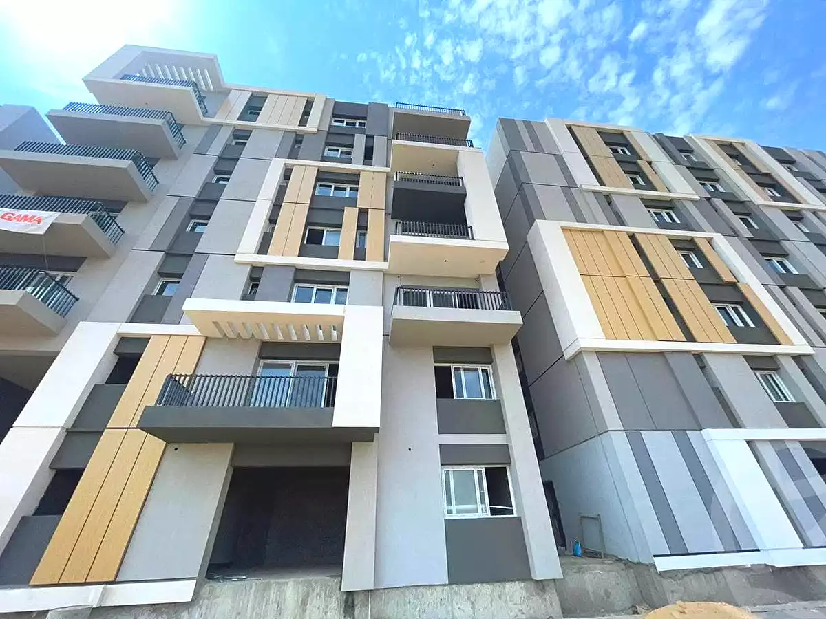 https://aqarmap.com.eg/ar/listing/7240597-for-sale-cairo-new-cairo-lmstqbl-syty-compounds-park-226-haptown-hassan-allam