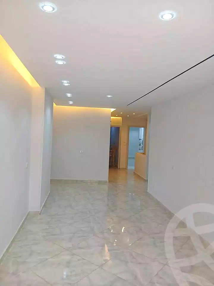 https://aqarmap.com.eg/ar/listing/7241102-for-sale-alexandria-al-agamy-lbytsh-bianchiii
