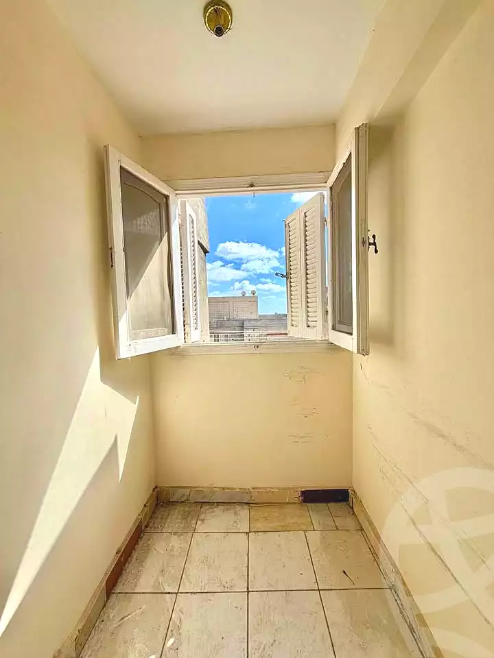 https://aqarmap.com.eg/en/listing/7242260-for-sale-alexandria-al-agamy-lbytsh