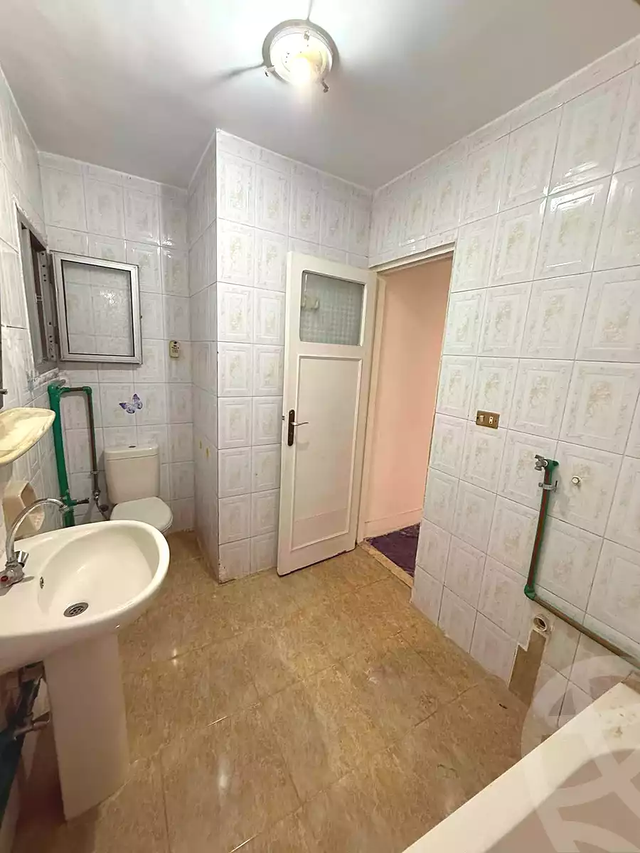 https://aqarmap.com.eg/en/listing/7242327-for-sale-alexandria-sydy-bshr-sydy-bshr-bhry-abd-el-salam-aref-st