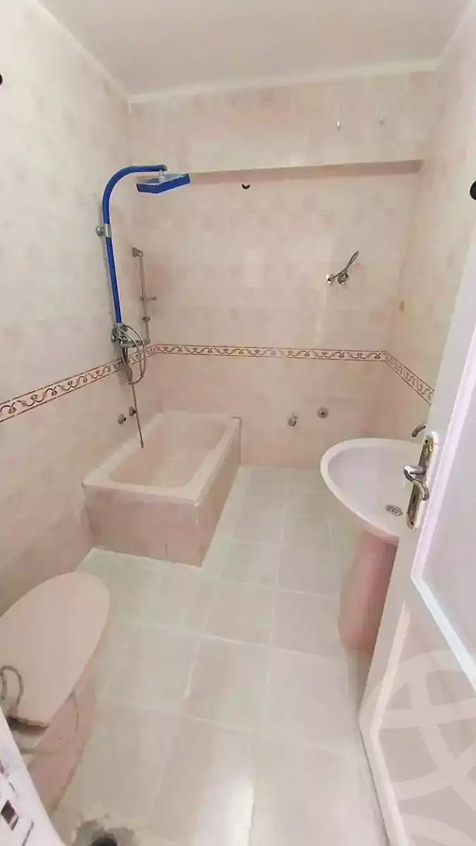 https://aqarmap.com.eg/ar/listing/7242340-for-sale-alexandria-al-agamy-shataa-el-nakheel