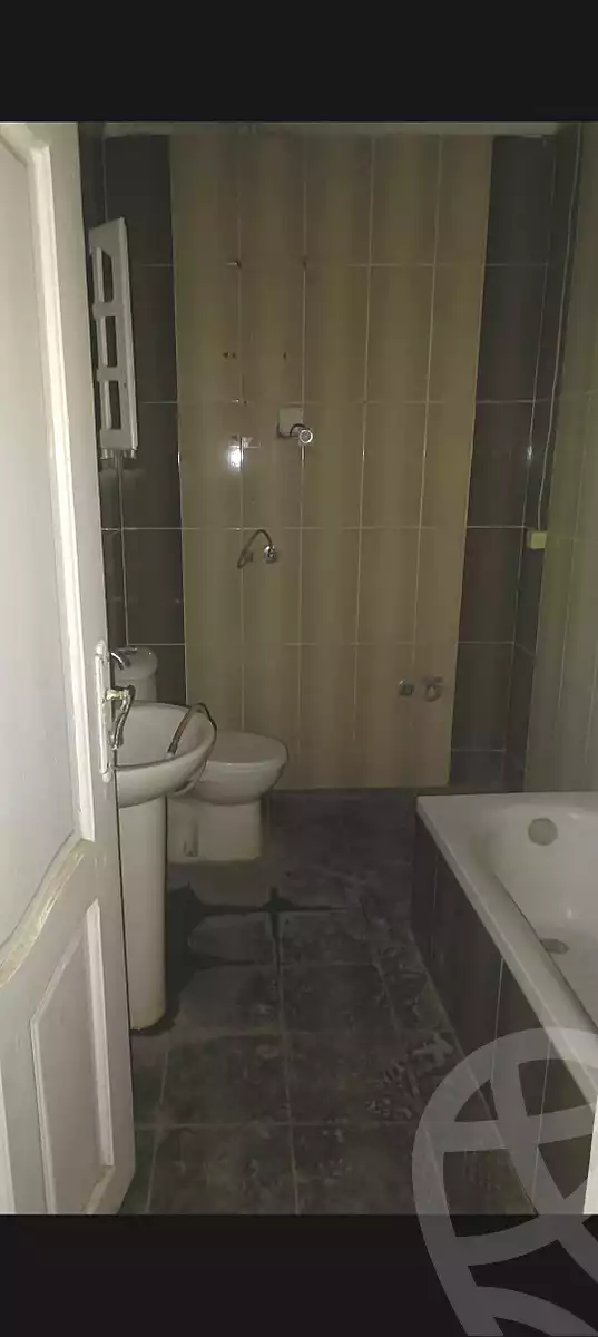 https://aqarmap.com.eg/ar/listing/7243137-for-sale-cairo-ain-shams-alf-maskn