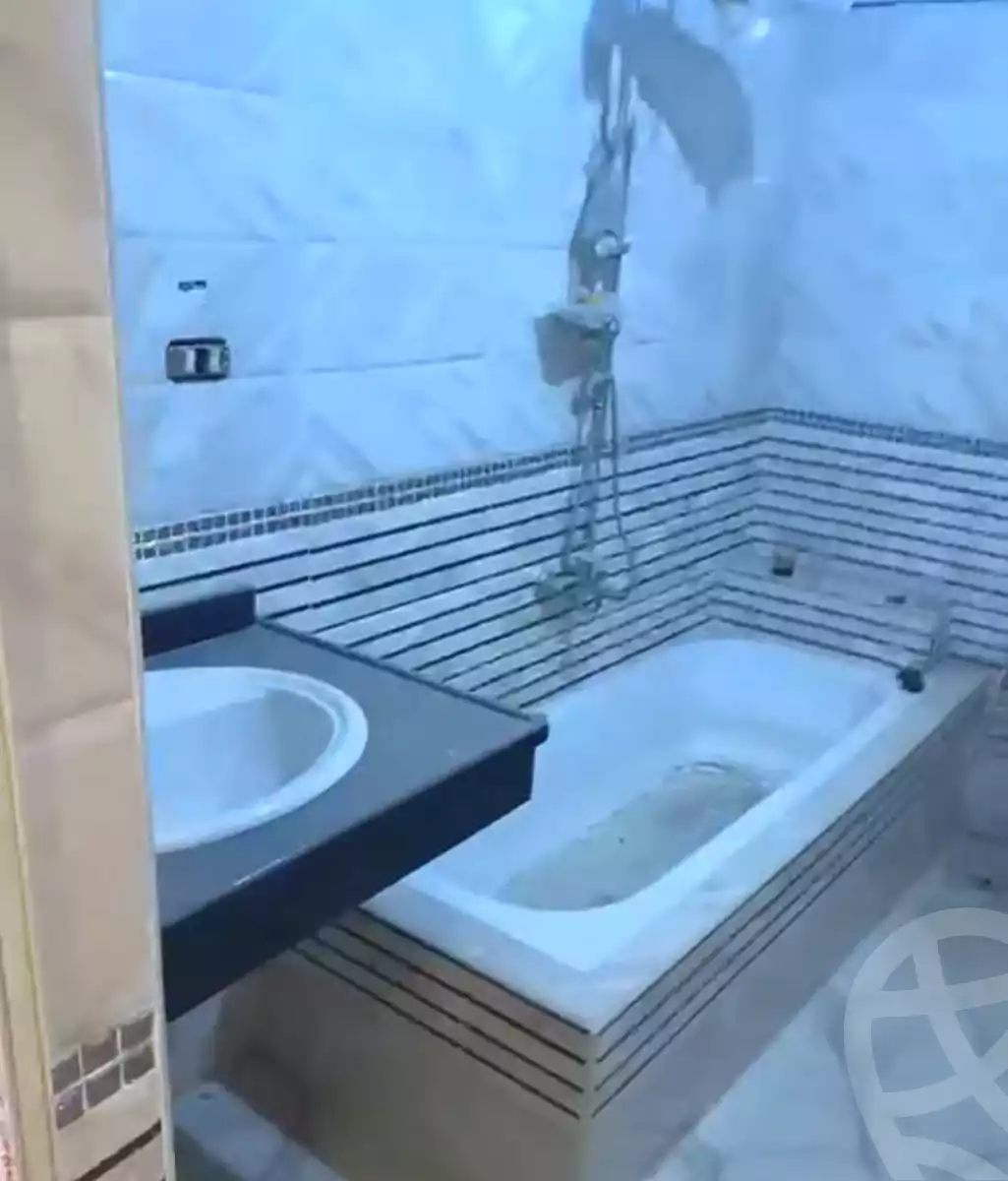 https://aqarmap.com.eg/en/listing/7243374-for-sale-cairo-elnozha-Streettt-27