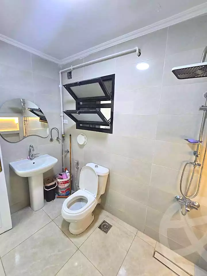 https://aqarmap.com.eg/ar/listing/7242794-for-sale-alexandria-miami-farook-abd-al-wahab-st
