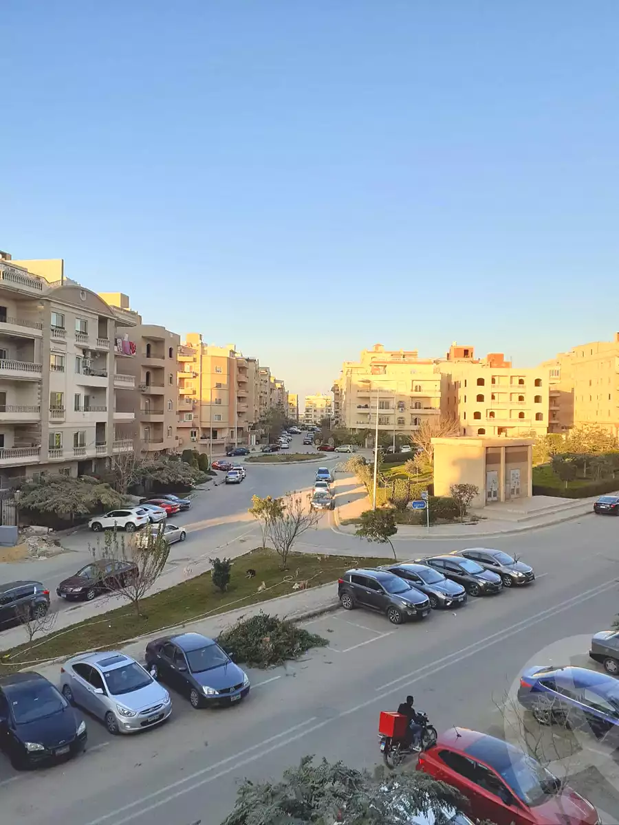 https://aqarmap.com.eg/ar/listing/7244025-for-rent-cairo-new-cairo-el-narges-el-narges-omarat-abdul-rahman-al-rafie-st