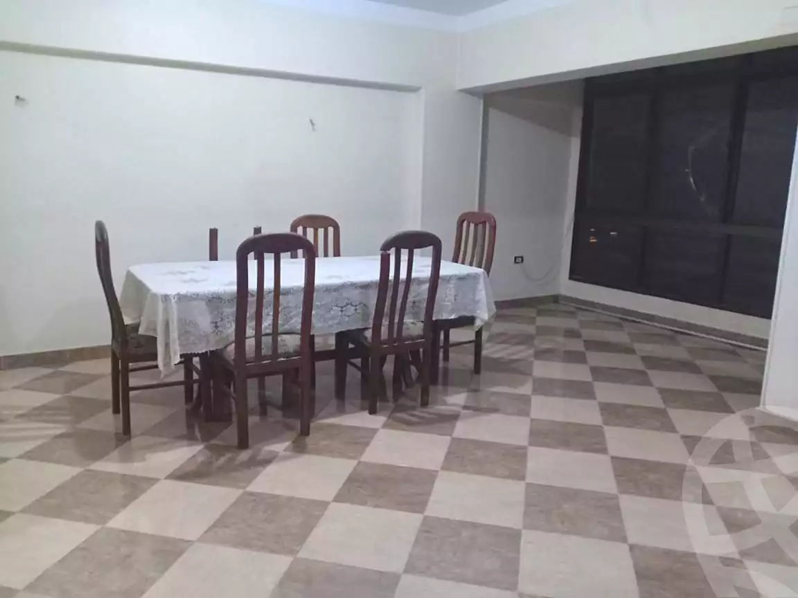 https://aqarmap.com.eg/ar/listing/7244039-for-rent-cairo-6th-of-october-el-ahyaa-neighborhood-2nd-divided-from-al-kafrawei-st