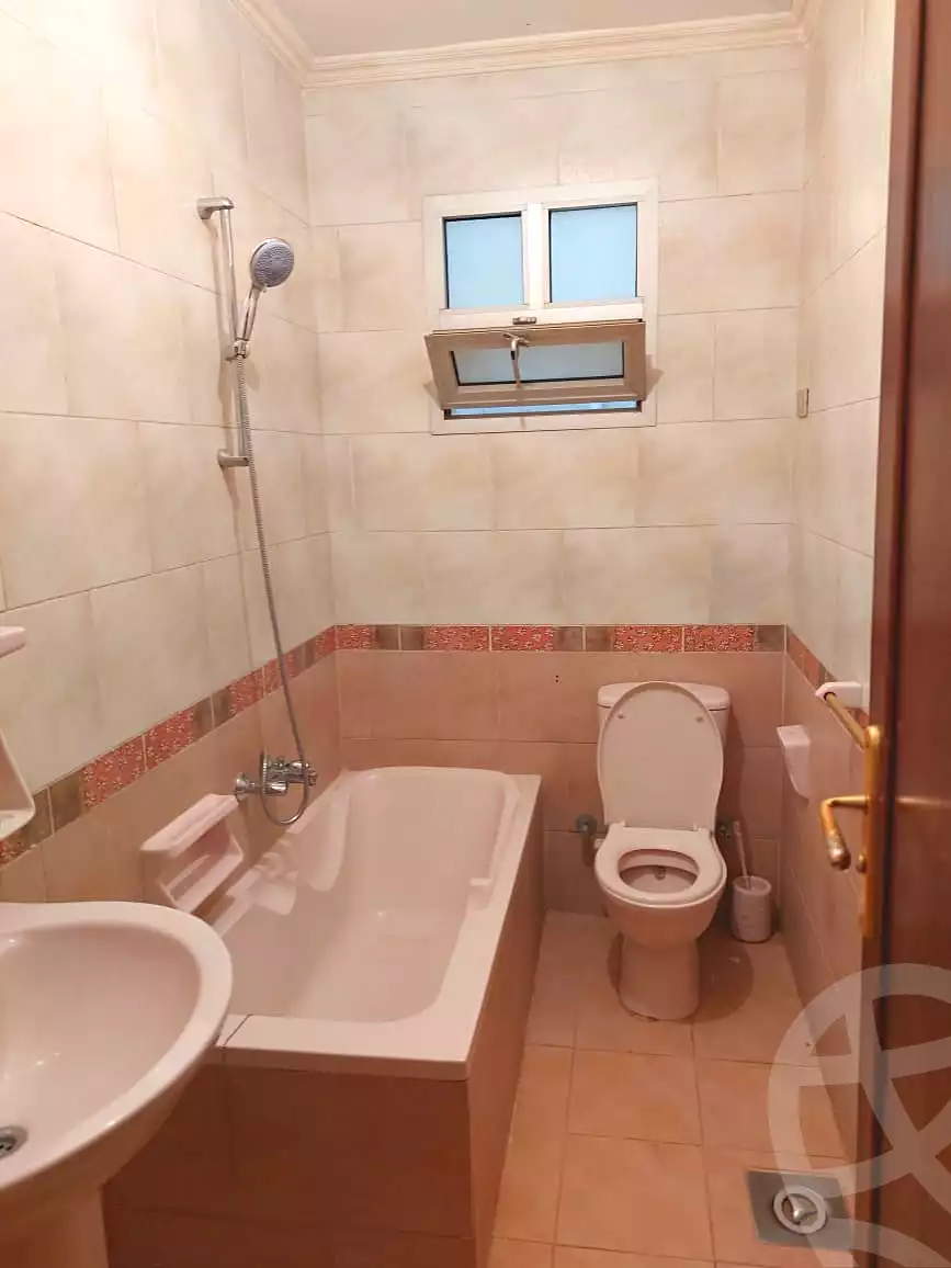 https://aqarmap.com.eg/ar/listing/7244119-for-sale-cairo-6th-of-october-el-ahyaa-neighborhood-2nd-divided-from-al-kafrawei-st