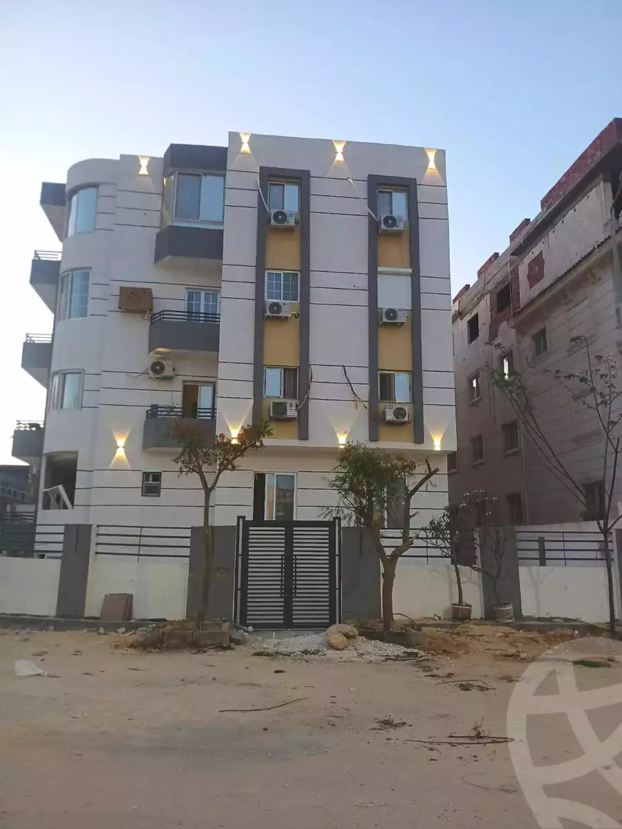 https://aqarmap.com.eg/ar/listing/7244264-for-sale-cairo-6th-of-october-el-hay-el-motamyz-first-touristic-village-el-shaheed-mohammed-abdul-latif-alshimi-st