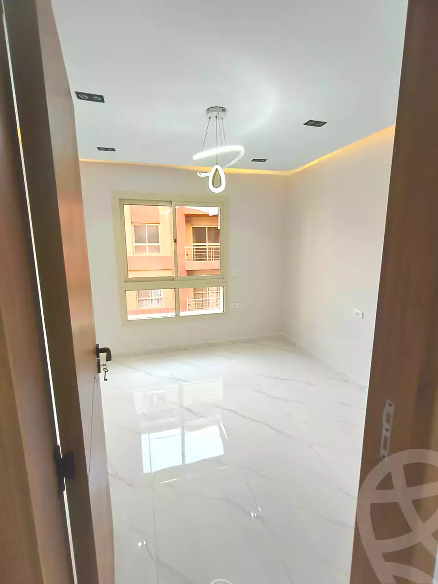 https://aqarmap.com.eg/ar/listing/7244290-for-sale-cairo-6th-of-october-hadaeq-october-compounds-djlh-blmz-m-mr-lmrshdy