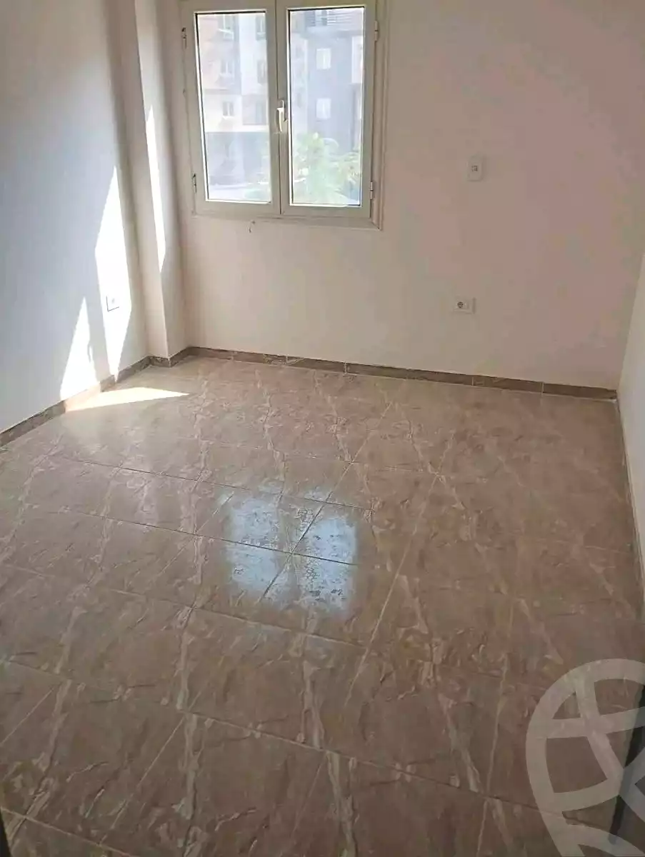 https://aqarmap.com.eg/en/listing/7244540-for-sale-asyut-asyut-city-nyoum-aywt-bwrtw-sywt-arab-development