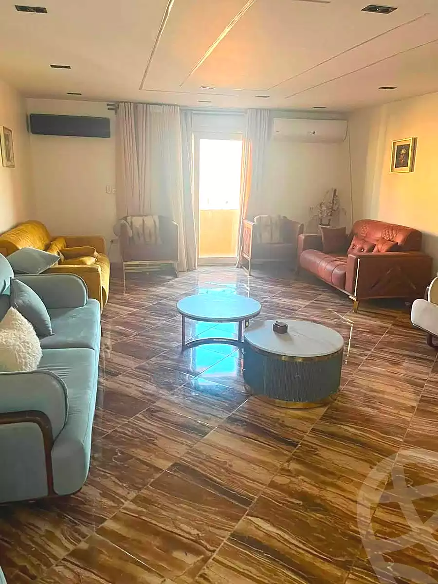 https://aqarmap.com.eg/ar/listing/7245071-for-sale-cairo-helwan-helwan-el-sharkeya-mostafa-safwat-st