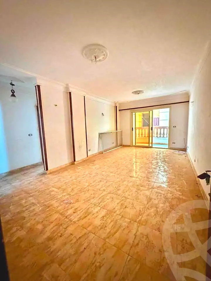 https://aqarmap.com.eg/ar/listing/7245106-for-sale-alexandria-al-agamy-lbytsh-el-saleheen-mosque-st
