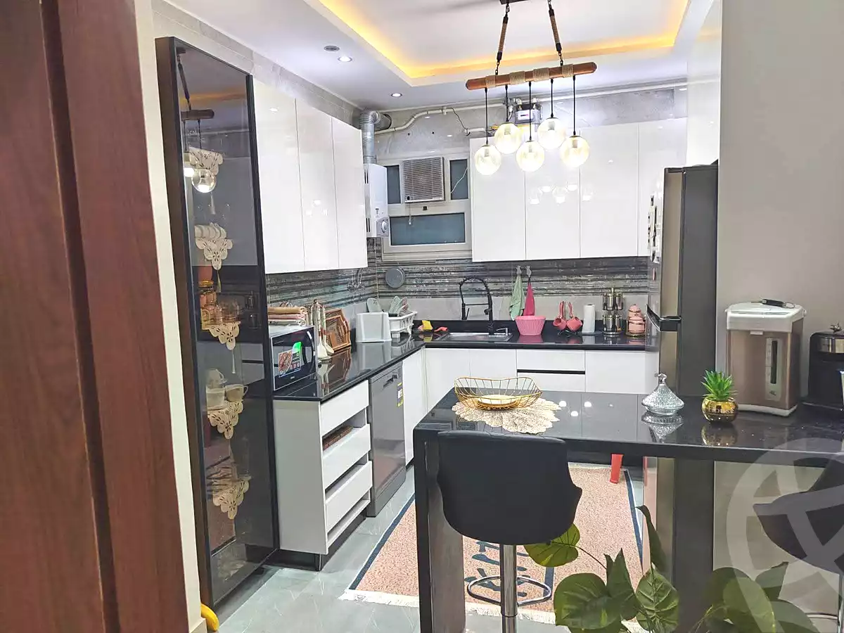 https://aqarmap.com.eg/ar/listing/7245927-for-sale-cairo-15th-of-may-Neighbourhood 10