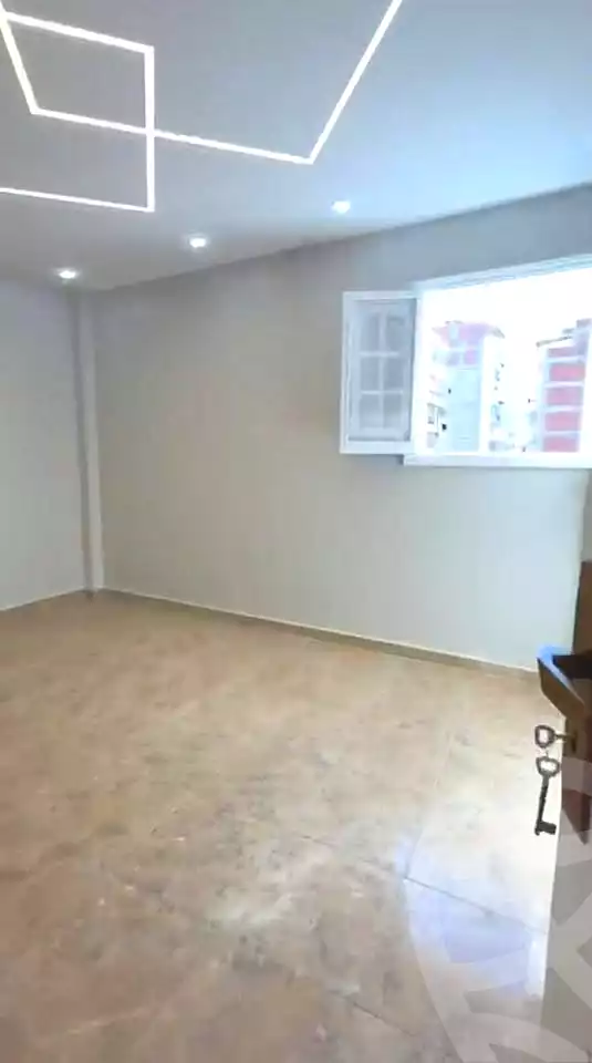 https://aqarmap.com.eg/en/listing/7246858-for-sale-alexandria-el-asafra-shr-mlk-hfny