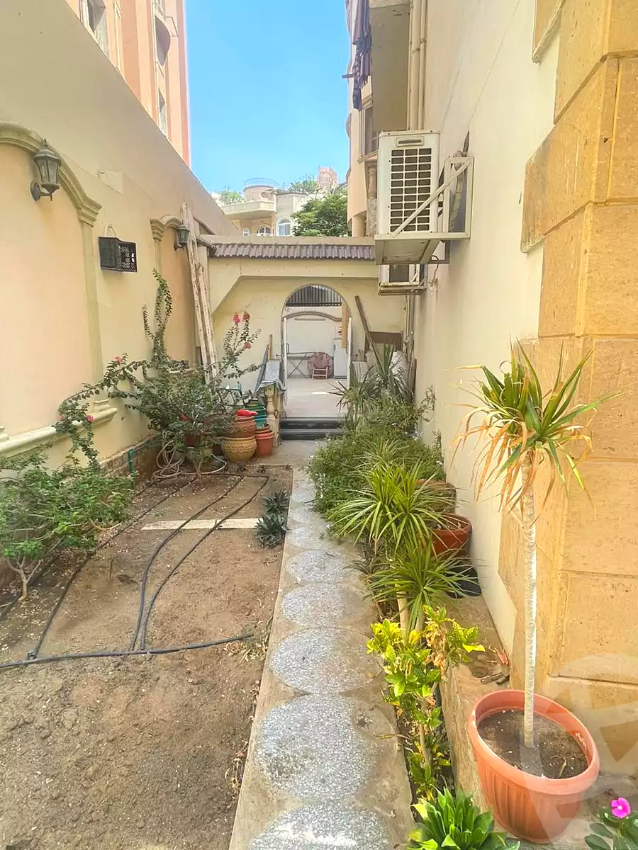 https://aqarmap.com.eg/ar/listing/7247074-for-sale-cairo-new-cairo-ganob-el-akadamiya-south-academy-h-amr-ibn-el-ass-st