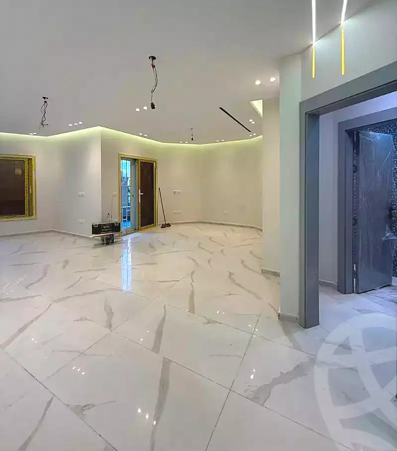 https://aqarmap.com.eg/ar/listing/7247342-for-sale-cairo-el-sheikh-zayed-city-compounds-zayed-heights-compound