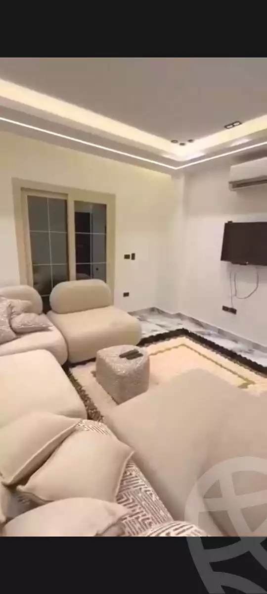 https://aqarmap.com.eg/en/listing/7247400-for-sale-cairo-el-sheikh-zayed-city-compounds-zayed-heights-compound