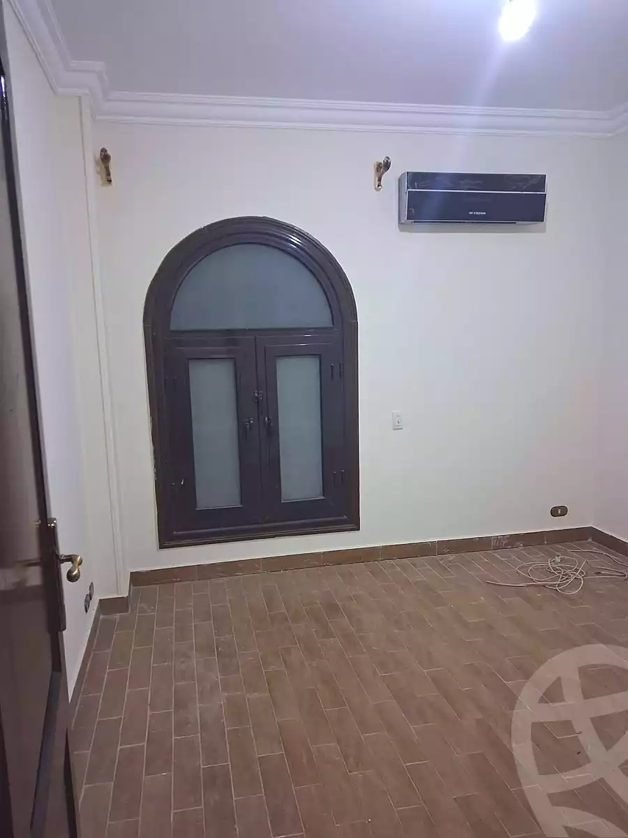 شقة بـ٤ غرف نوم في بيفرلي هيلز، صورة ٧ من ٩