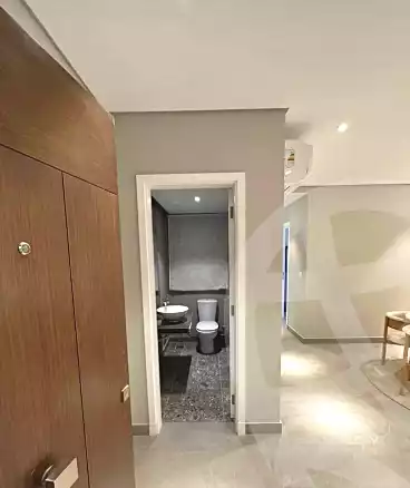 https://aqarmap.com.eg/en/listing/7248313-for-sale-cairo-el-sheikh-zayed-city-lshykh-zyd-ljdyd-lugar-compound-gates