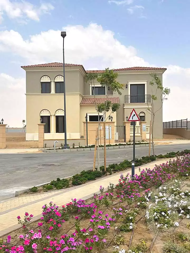 https://aqarmap.com.eg/ar/listing/7248838-for-sale-cairo-new-cairo-compounds-city-gate-sapphire-city-gate