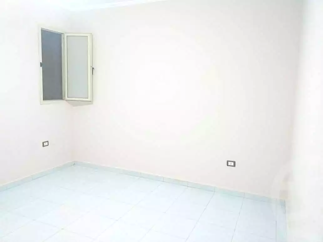 https://aqarmap.com.eg/en/listing/7229194-for-sale-cairo-faisal-kafr-tohormos-queen-nazli-st