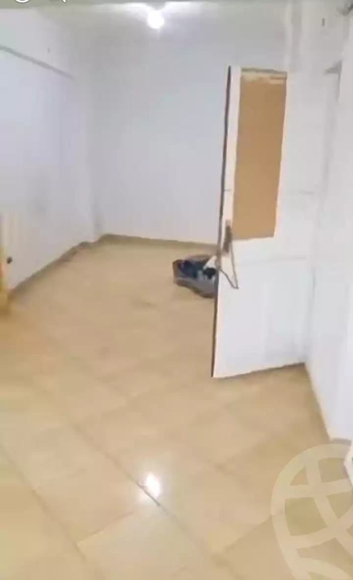 https://aqarmap.com.eg/ar/listing/7249549-for-rent-alexandria-el-asafra-shr-45