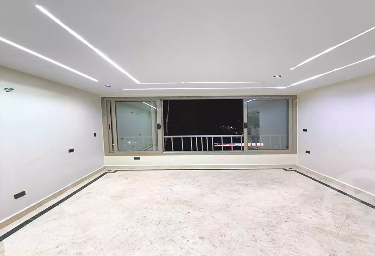 https://aqarmap.com.eg/en/listing/7250470-for-sale-cairo-heliopolis-roxy-square-al-ahram-st