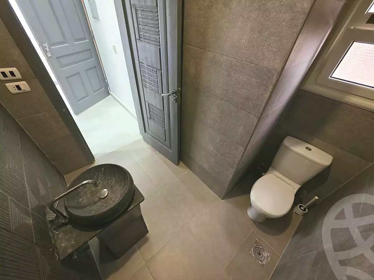 https://aqarmap.com.eg/en/listing/7250474-for-rent-cairo-new-cairo-gharb-arabila-doctor-hani-maher-st