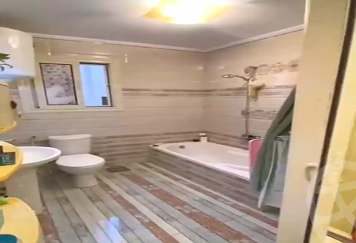 https://aqarmap.com.eg/ar/listing/7250479-for-sale-cairo-new-cairo-compounds-dorat-el-kahera