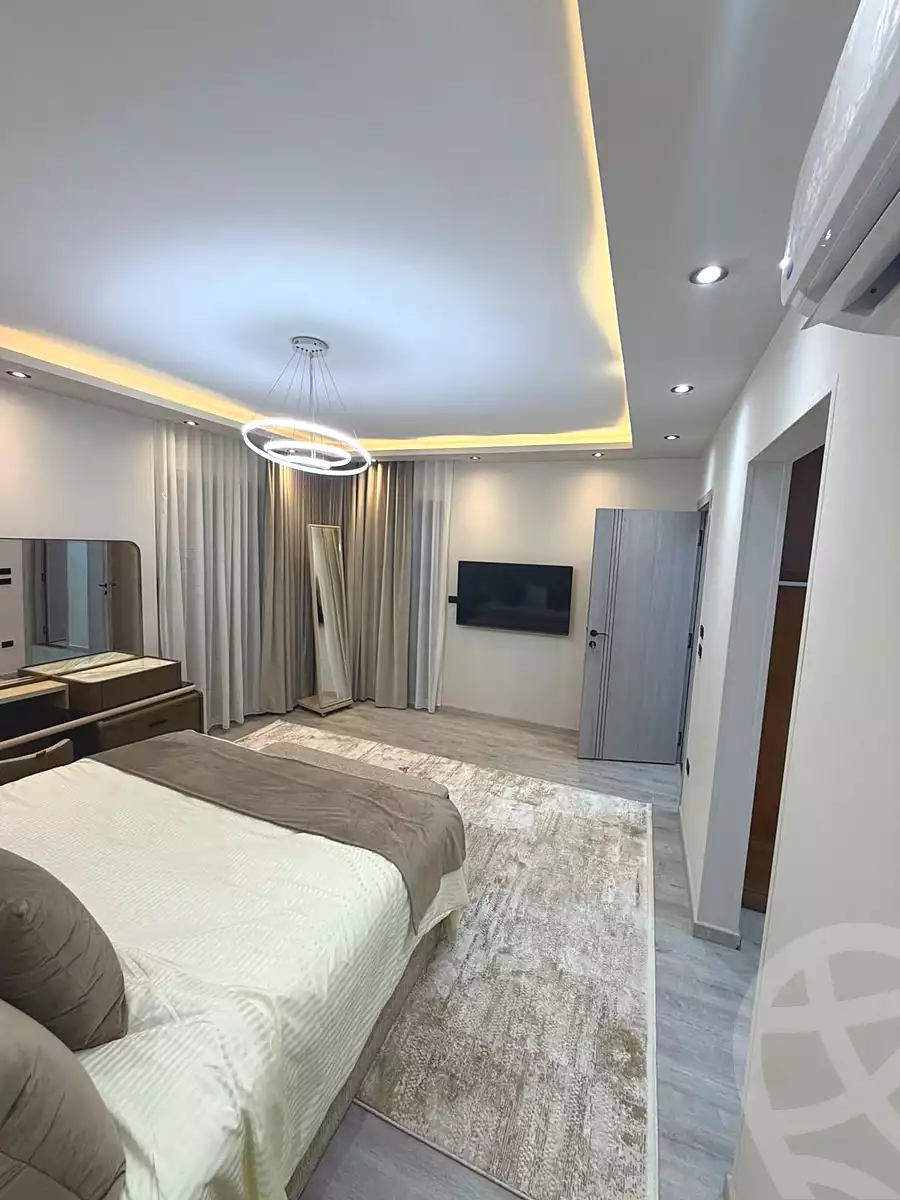 https://aqarmap.com.eg/en/listing/7250701-for-sale-cairo-new-cairo-compounds-mwrd-fq-llttwyr