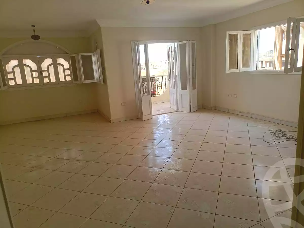 https://aqarmap.com.eg/ar/listing/7250807-for-rent-cairo-6th-of-october-el-ahyaa-neighborhood-1st-al-maahad