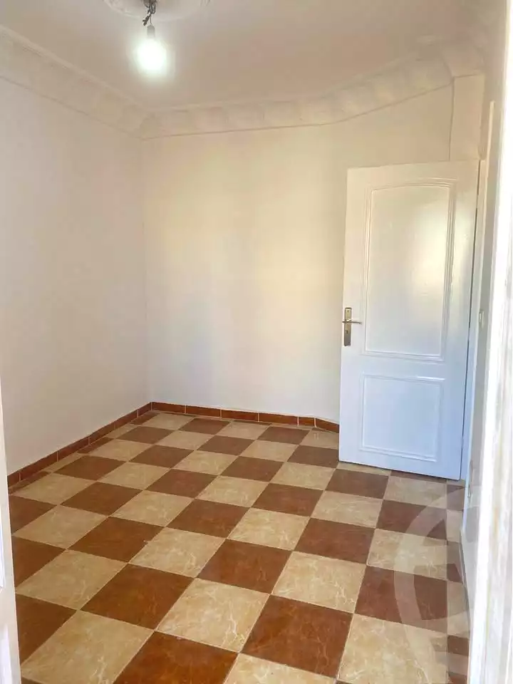https://aqarmap.com.eg/en/listing/7251135-for-sale-alexandria-el-mandara
