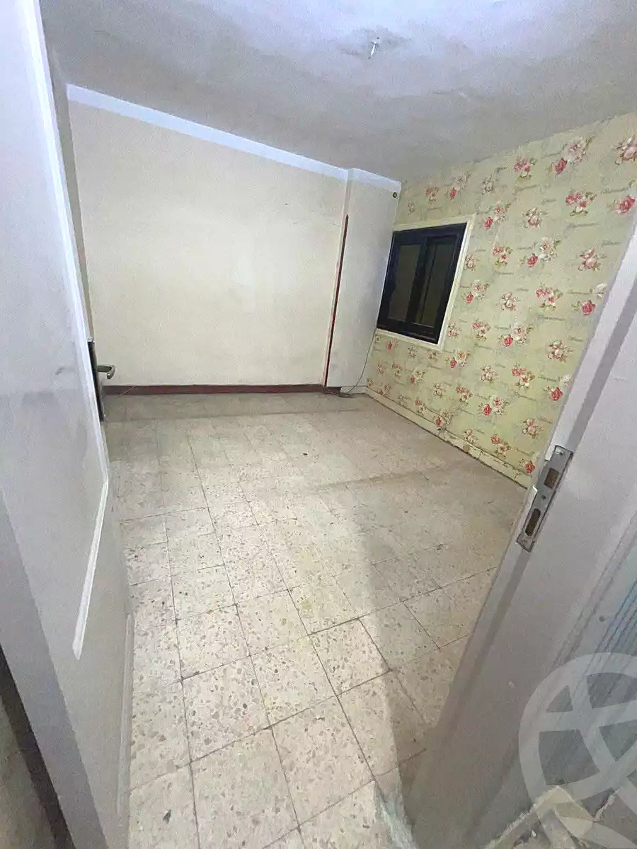https://aqarmap.com.eg/ar/listing/7252282-for-sale-cairo-helwan-mahmoud-khater-st