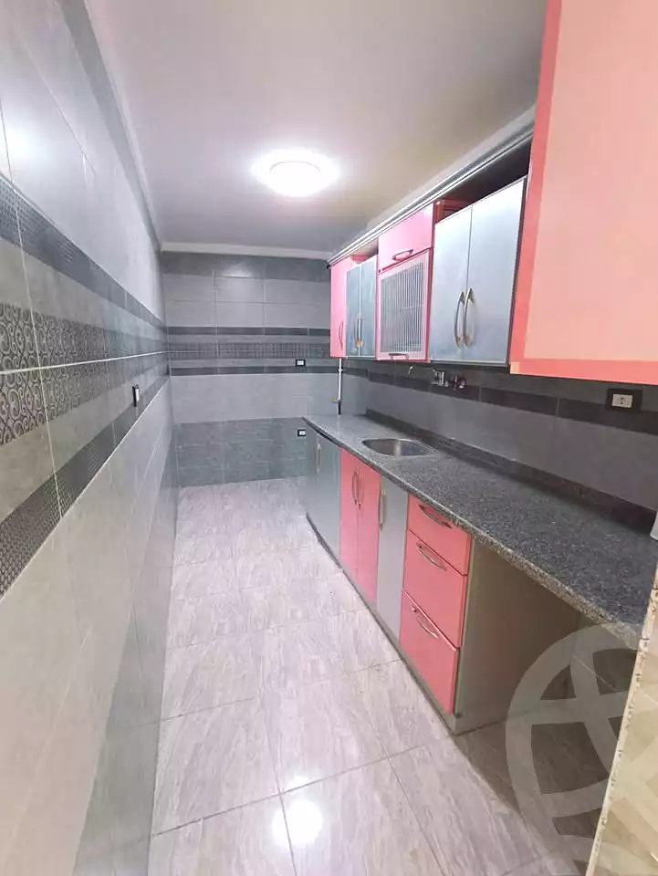 https://aqarmap.com.eg/ar/listing/7252391-for-sale-alexandria-el-asafra-l-sfr-bhry