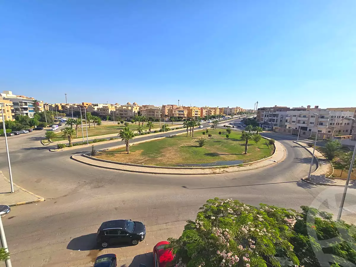 https://aqarmap.com.eg/ar/listing/7252820-for-sale-cairo-el-sheikh-zayed-city-el-hay-elthamen-area-1