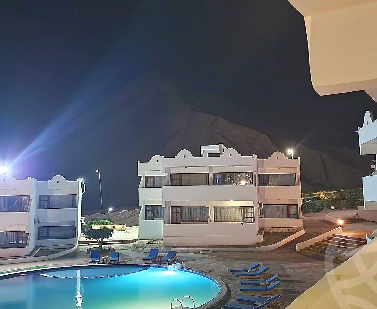 https://aqarmap.com.eg/ar/listing/7253935-for-sale-cairo-new-cairo-compounds-golden-heights-1