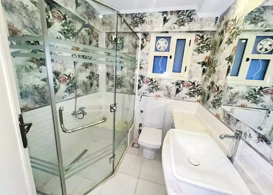 https://aqarmap.com.eg/ar/listing/7253995-for-sale-alexandria-lauran