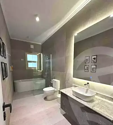 شقة بـ٣ غرف نوم في وان ديستريكت، صورة ٣ من ٥