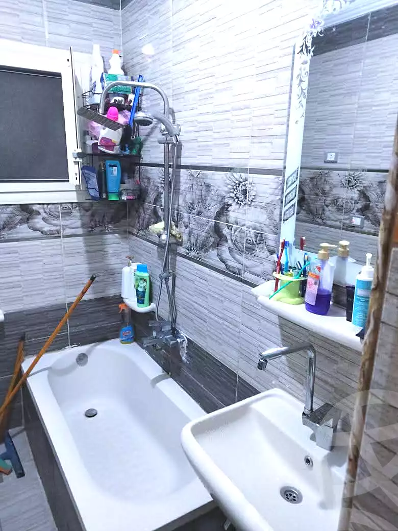 https://aqarmap.com.eg/ar/listing/7254663-for-sale-alexandria-krmwz