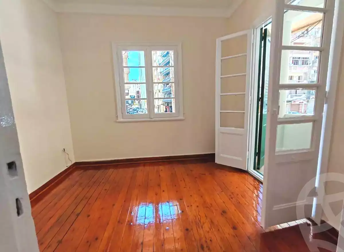 https://aqarmap.com.eg/ar/listing/7254737-for-rent-alexandria-sydy-bshr-sydy-bshr-bhry-shr-mhmwd-l-yswy