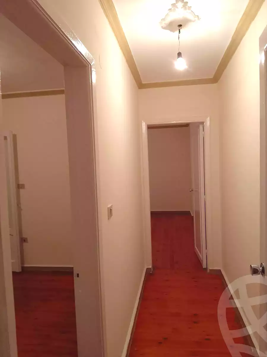 https://aqarmap.com.eg/ar/listing/7254875-for-rent-alexandria-ganaklis