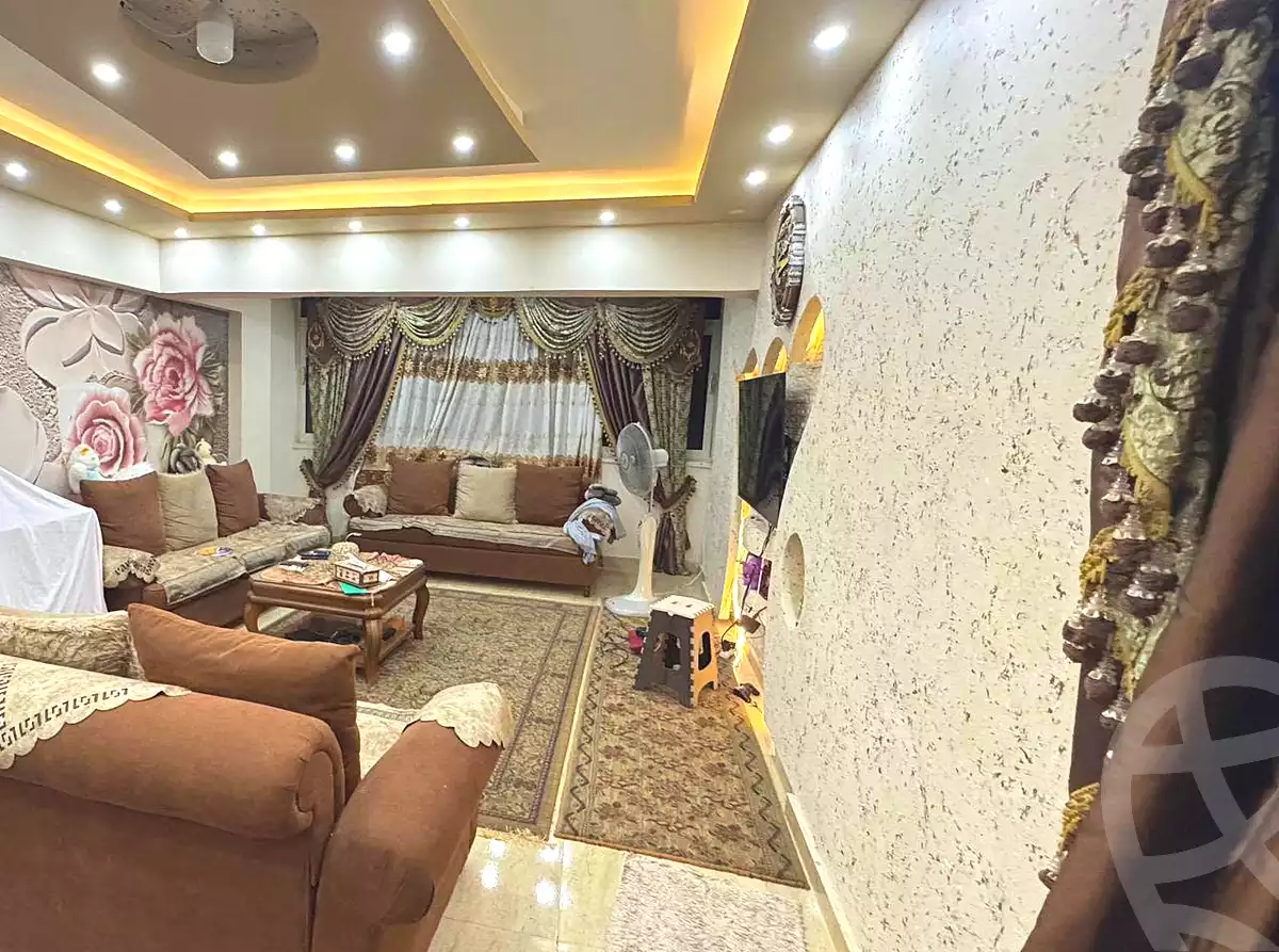https://aqarmap.com.eg/ar/listing/7255110-for-sale-alexandria-al-agamy-lbytsh-el-hanafeya-st
