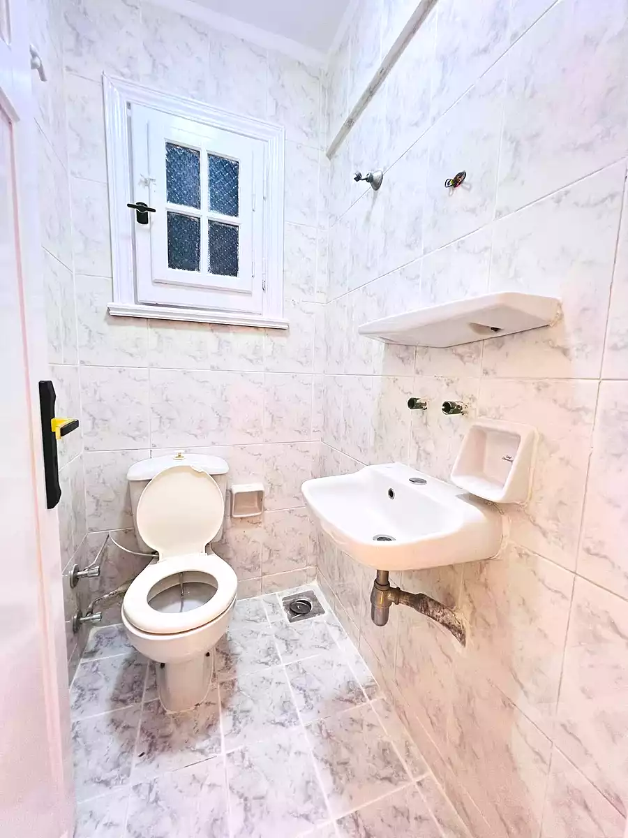 https://aqarmap.com.eg/en/listing/7255204-for-sale-alexandria-al-agamy-shataa-el-nakheel