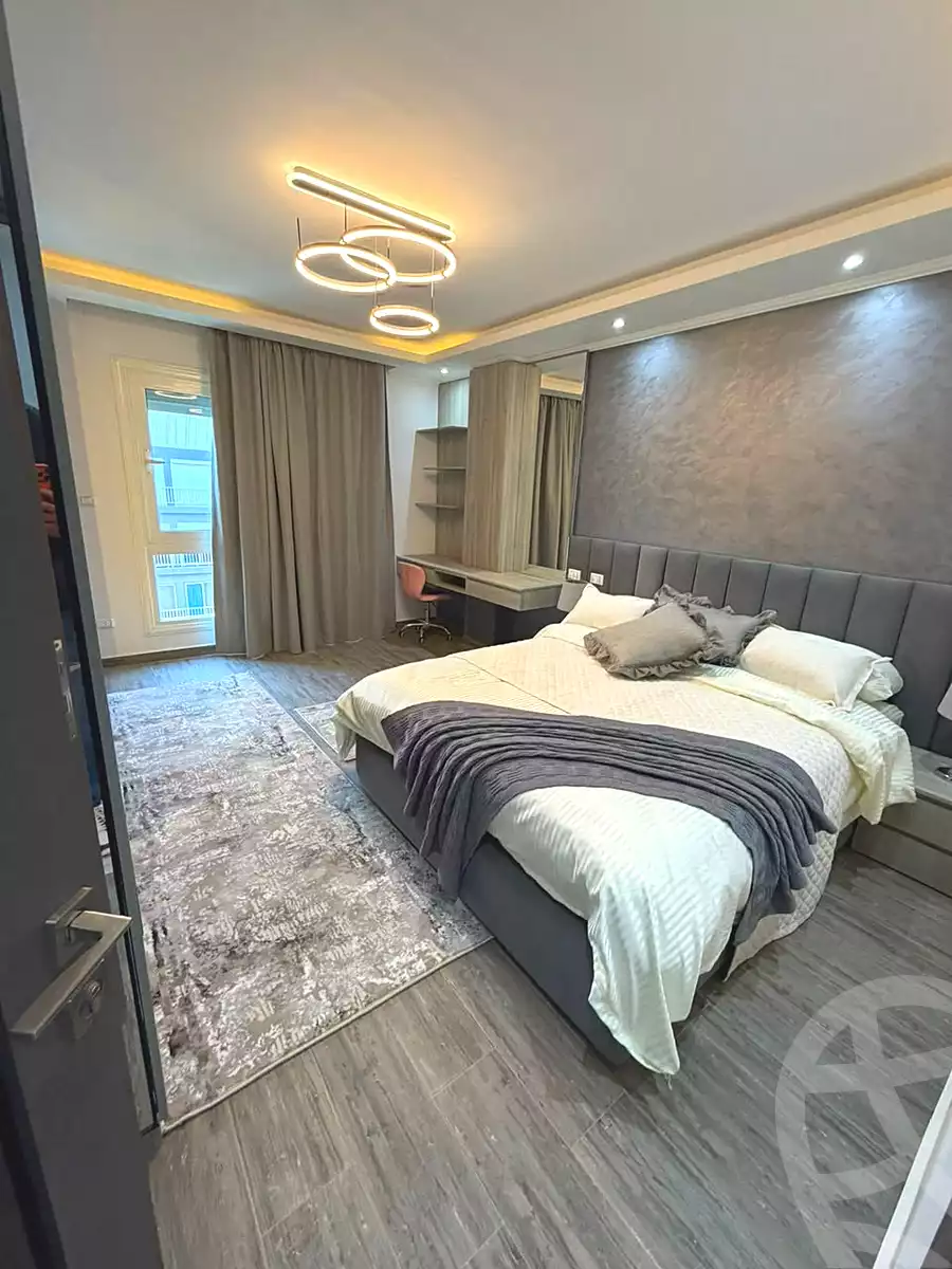 https://aqarmap.com.eg/en/listing/7255173-for-sale-cairo-new-cairo-compounds-mwrd-fq-llttwyr