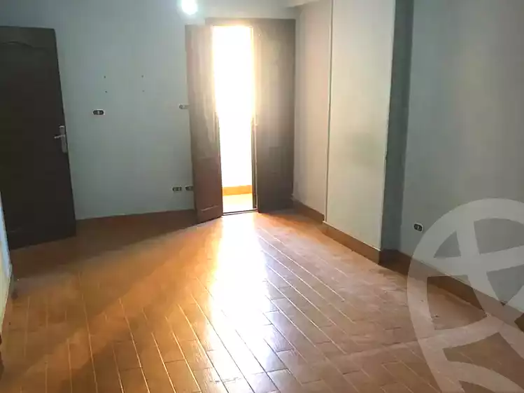 https://aqarmap.com.eg/ar/listing/7255995-for-sale-alexandria-ganaklis