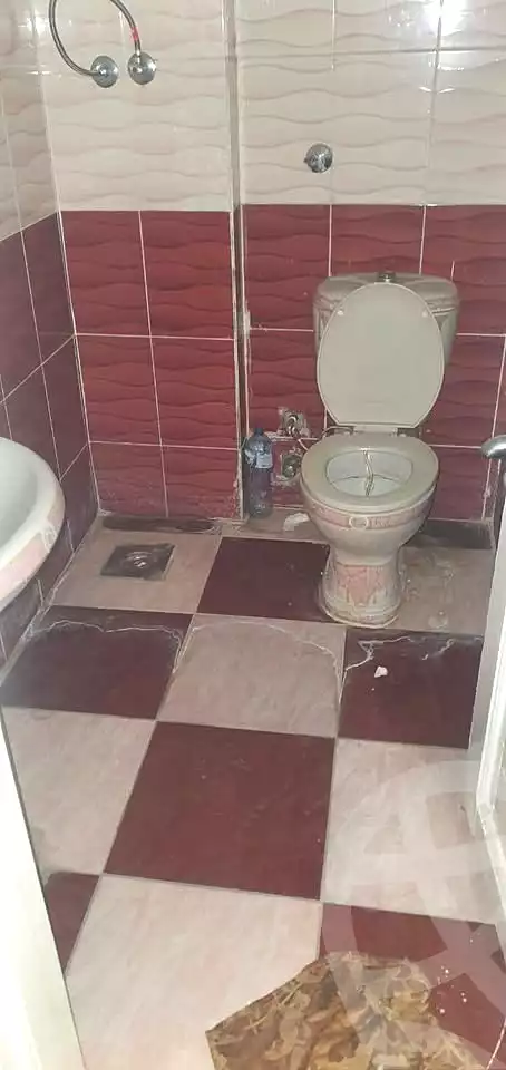 https://aqarmap.com.eg/ar/listing/7256059-for-sale-alexandria-el-asafra-shr-45