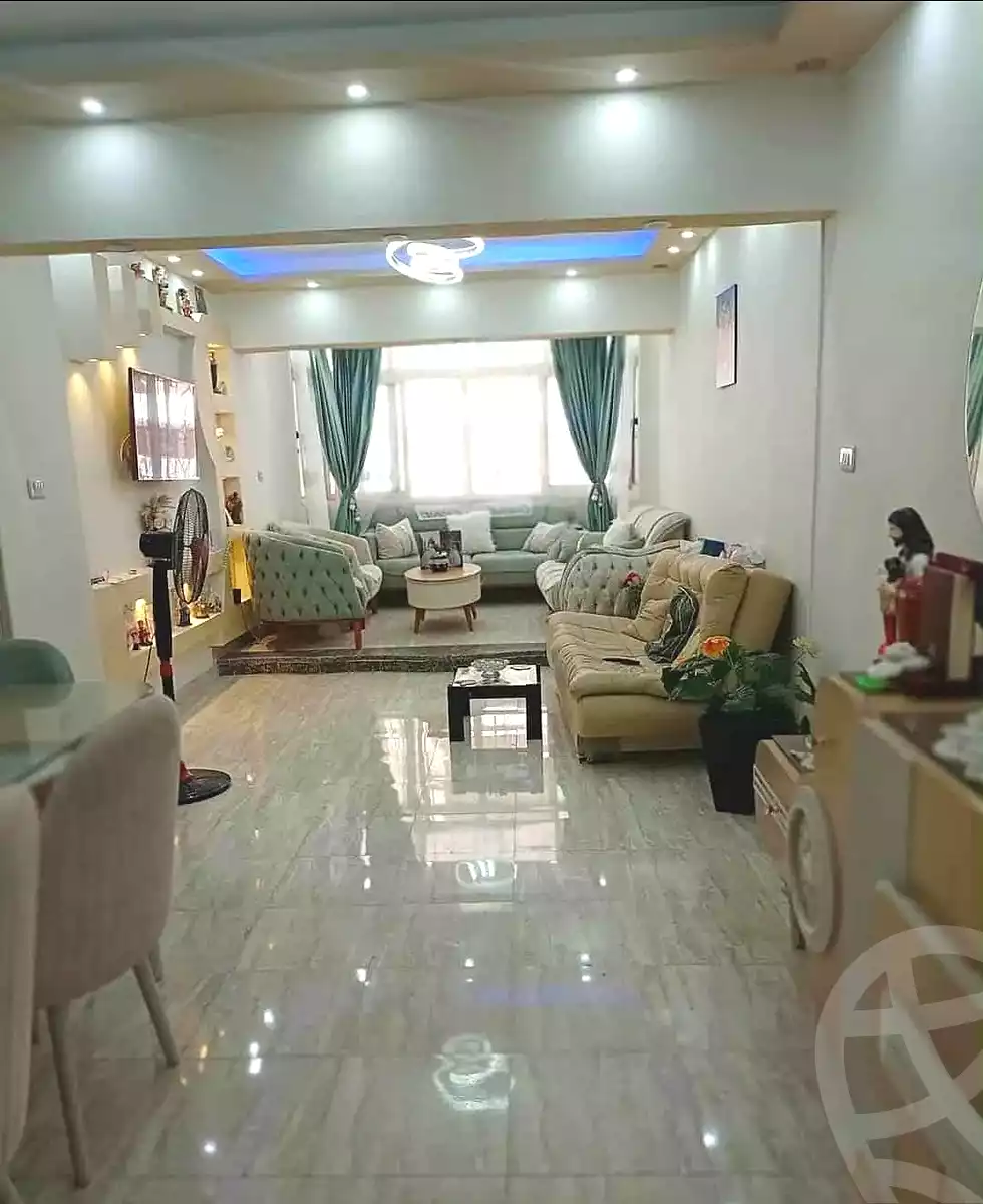 https://aqarmap.com.eg/ar/listing/7256136-for-sale-alexandria-lsywf-el-daraeb-st