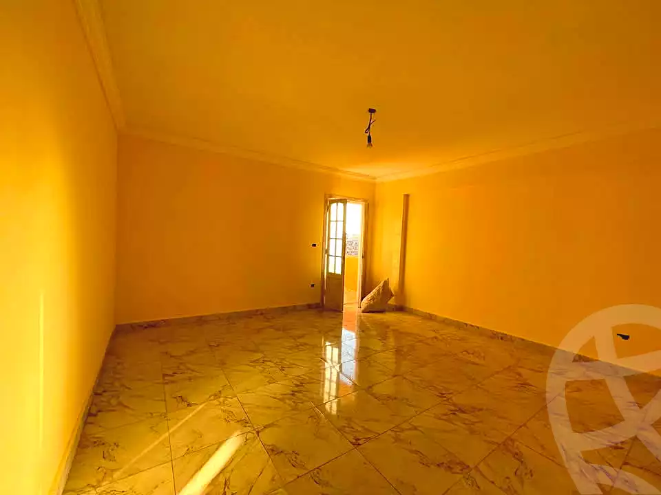 https://aqarmap.com.eg/en/listing/7256336-for-sale-alexandria-ganaklis-shr-mrtdy-bsh
