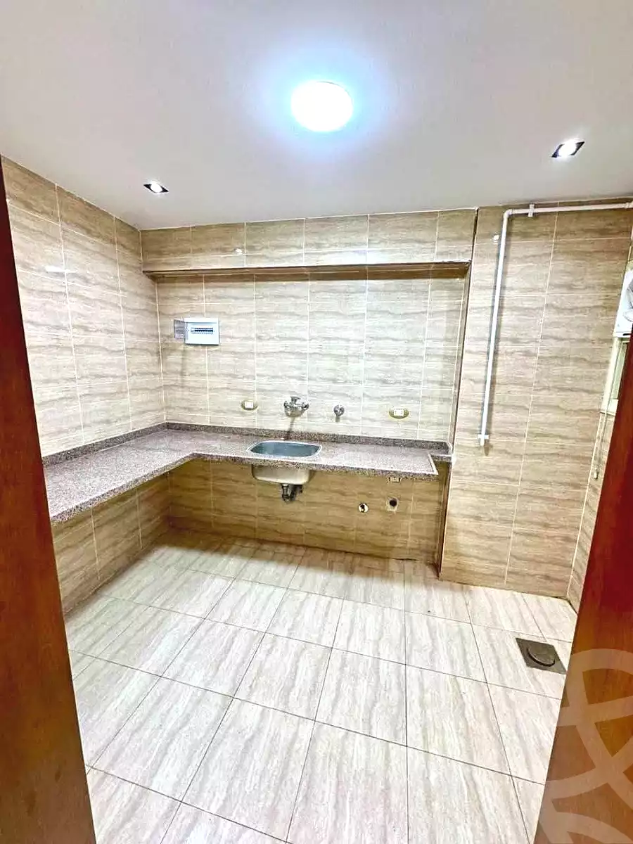 https://aqarmap.com.eg/ar/listing/7256337-for-sale-alexandria-sydy-bshr-sydy-bshr-bhry-shr-mhmwd-l-yswy